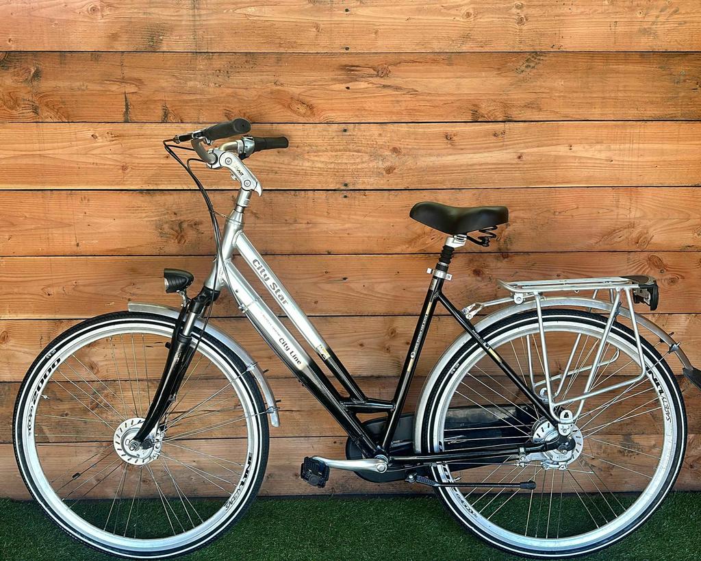 City Star 8v 28inch 53cm