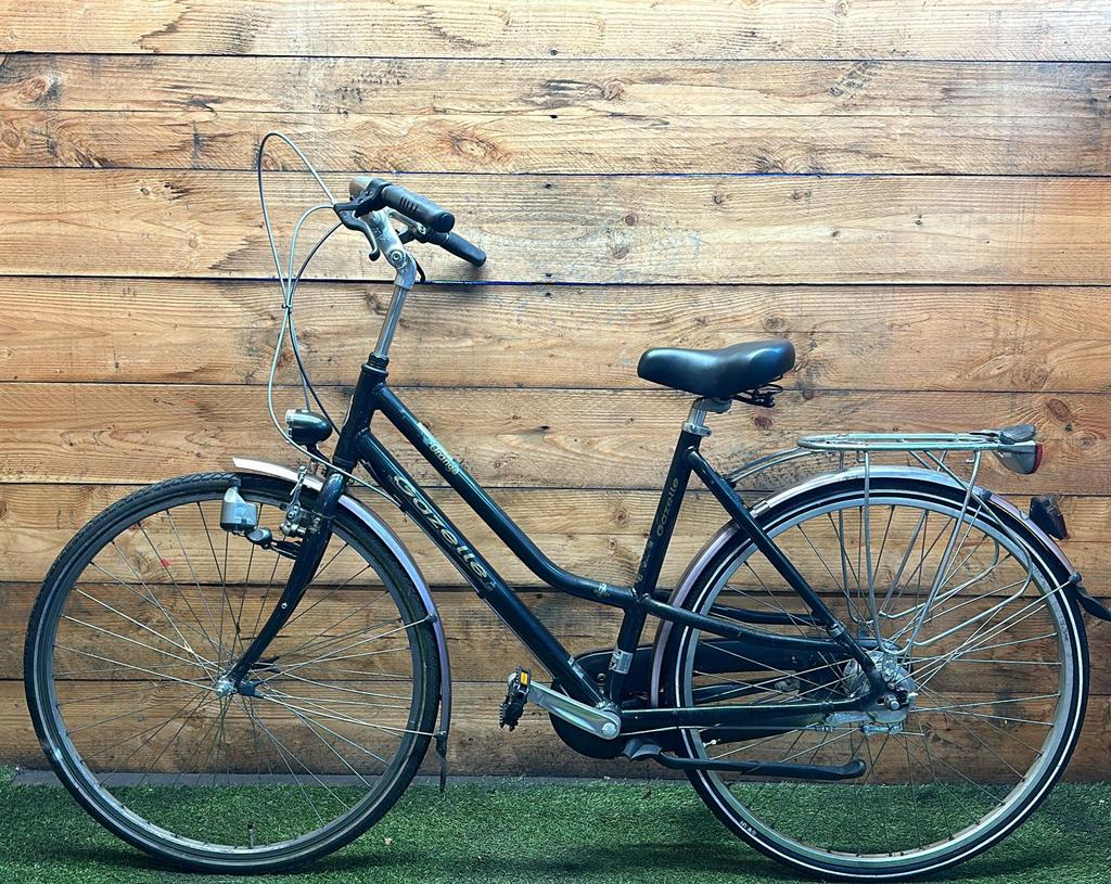 Gazelle Orange 7v 28inch 51cm