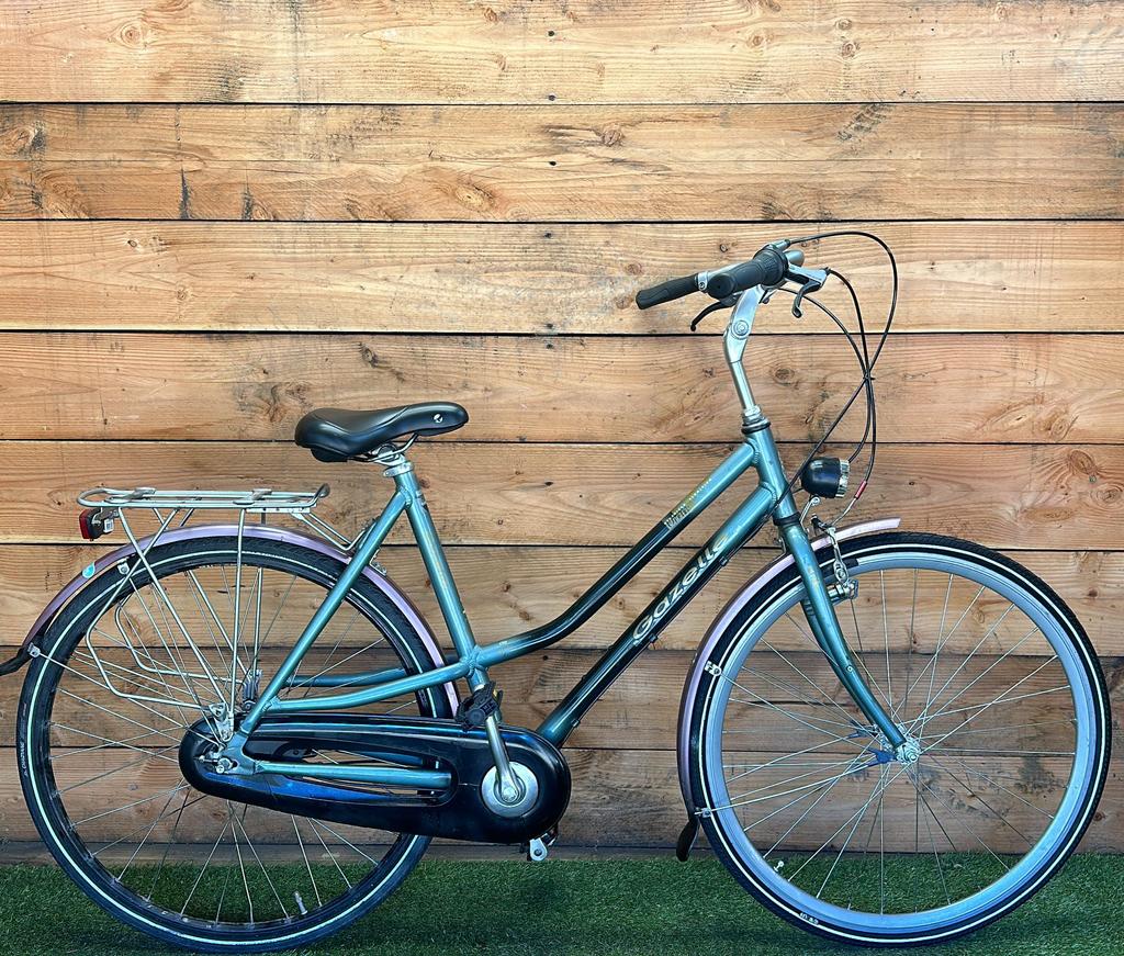 Gazelle Orange 7v 28inch 54cm