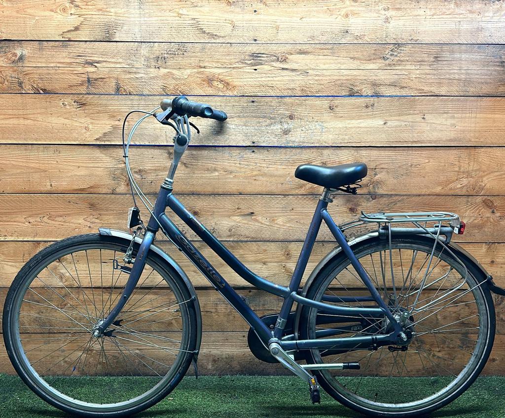 Gazelle Orange 7v 28inch 57cm