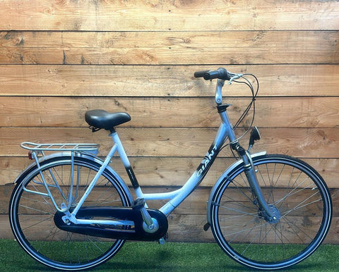 Giant Metro 1 8v 28inch 57cm