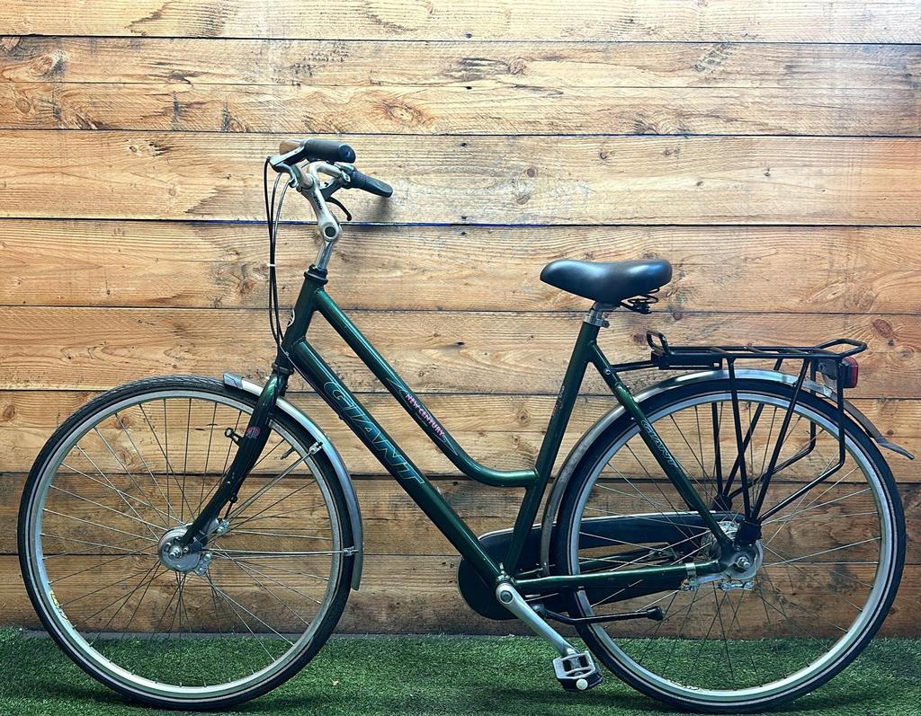 Giant New Century 7v 28inch 57cm