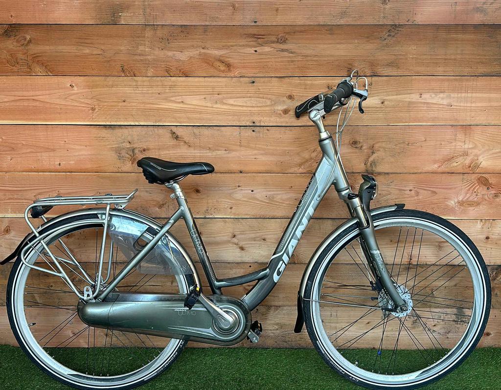 Giant Ultimo 7v 28inch 50cm
