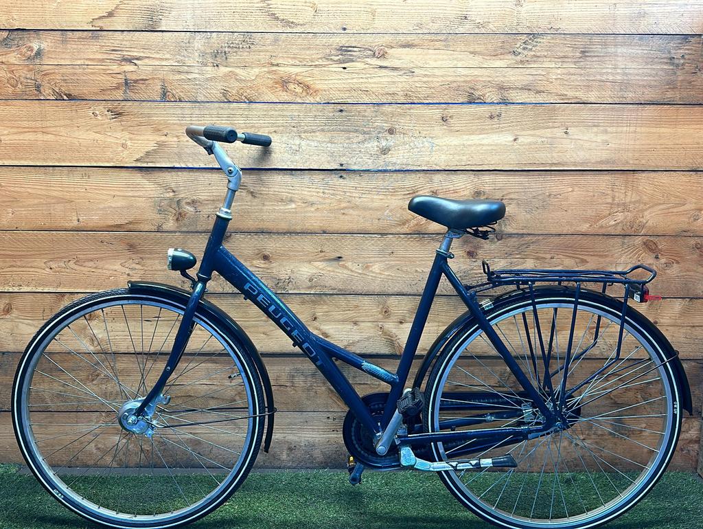 Peugeot Deauville 28inch 53cm