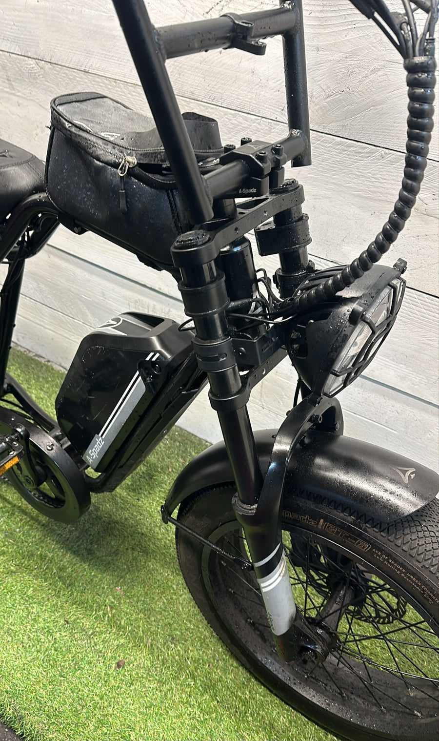 A-Spadz V8 Cavet Fatbike